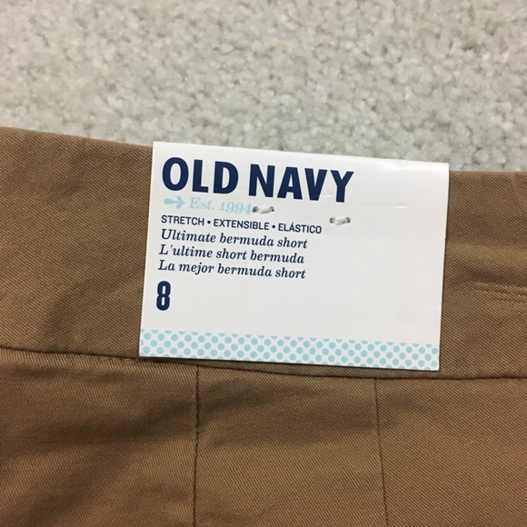 Old Navy Bermuda Shorts - Picture 3 of 8